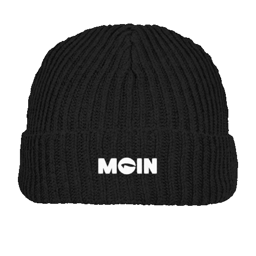 schwarze Fisherman Beanie mit weißem Moin Stick, Wangerooge Umriss